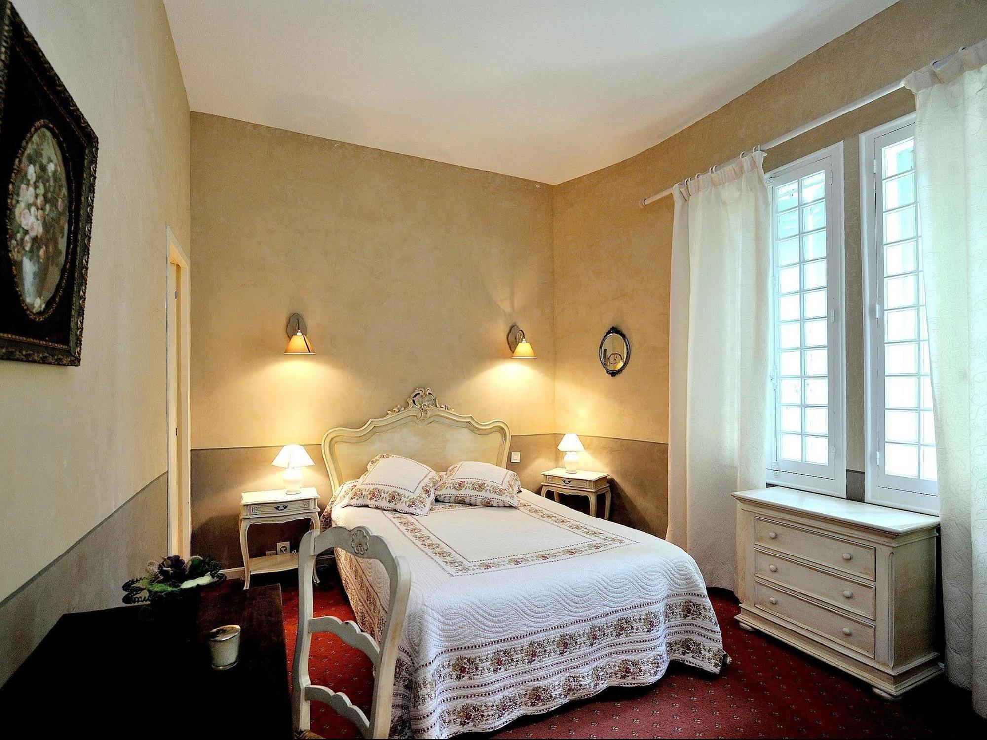Demeures Et Chateaux Hotel L'Hermitage Pernes-les-Fontaines Exteriör bild